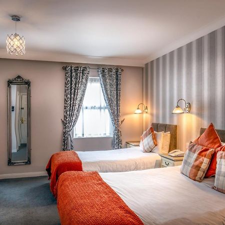 Castle Arch Hotel Trim Bagian luar foto