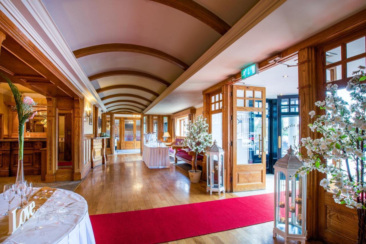 Castle Arch Hotel Trim Bagian luar foto