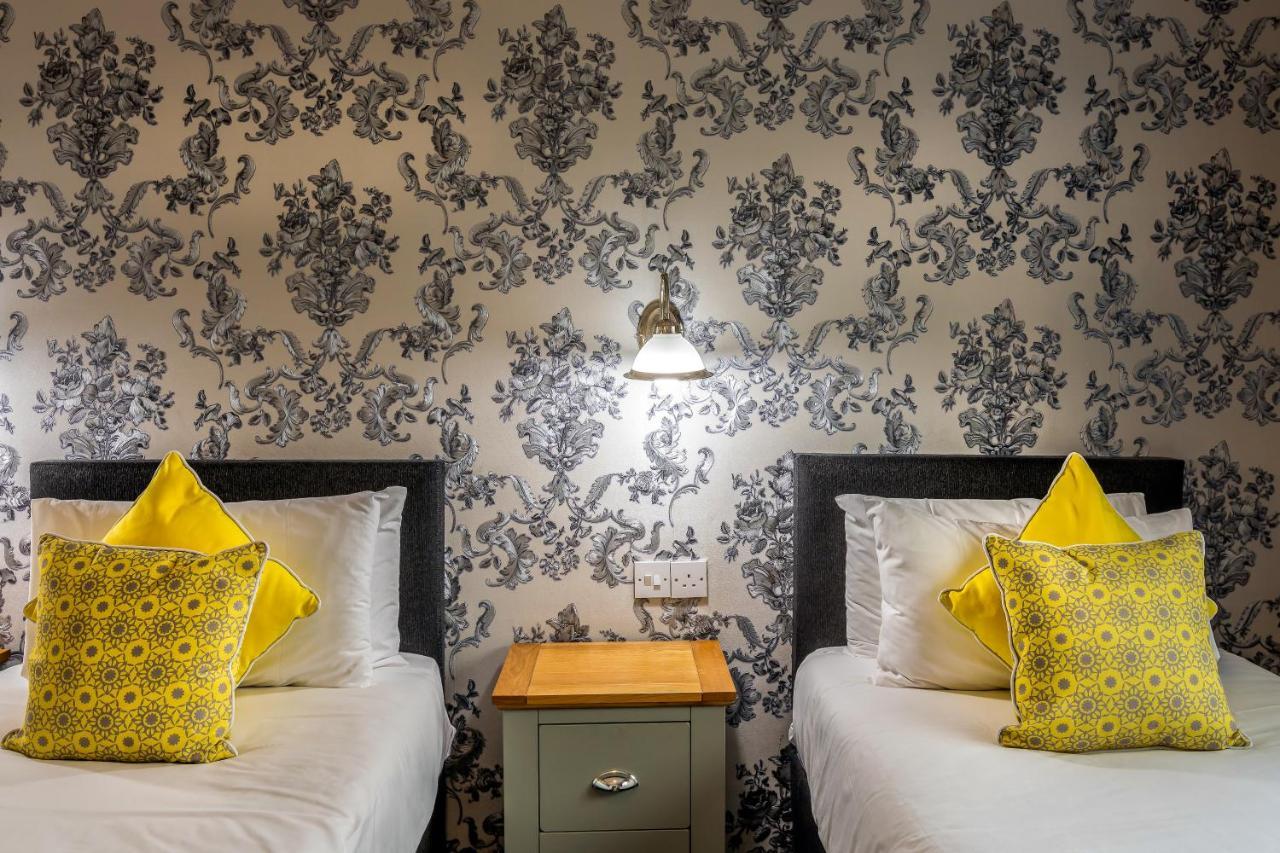 Castle Arch Hotel Trim Bagian luar foto