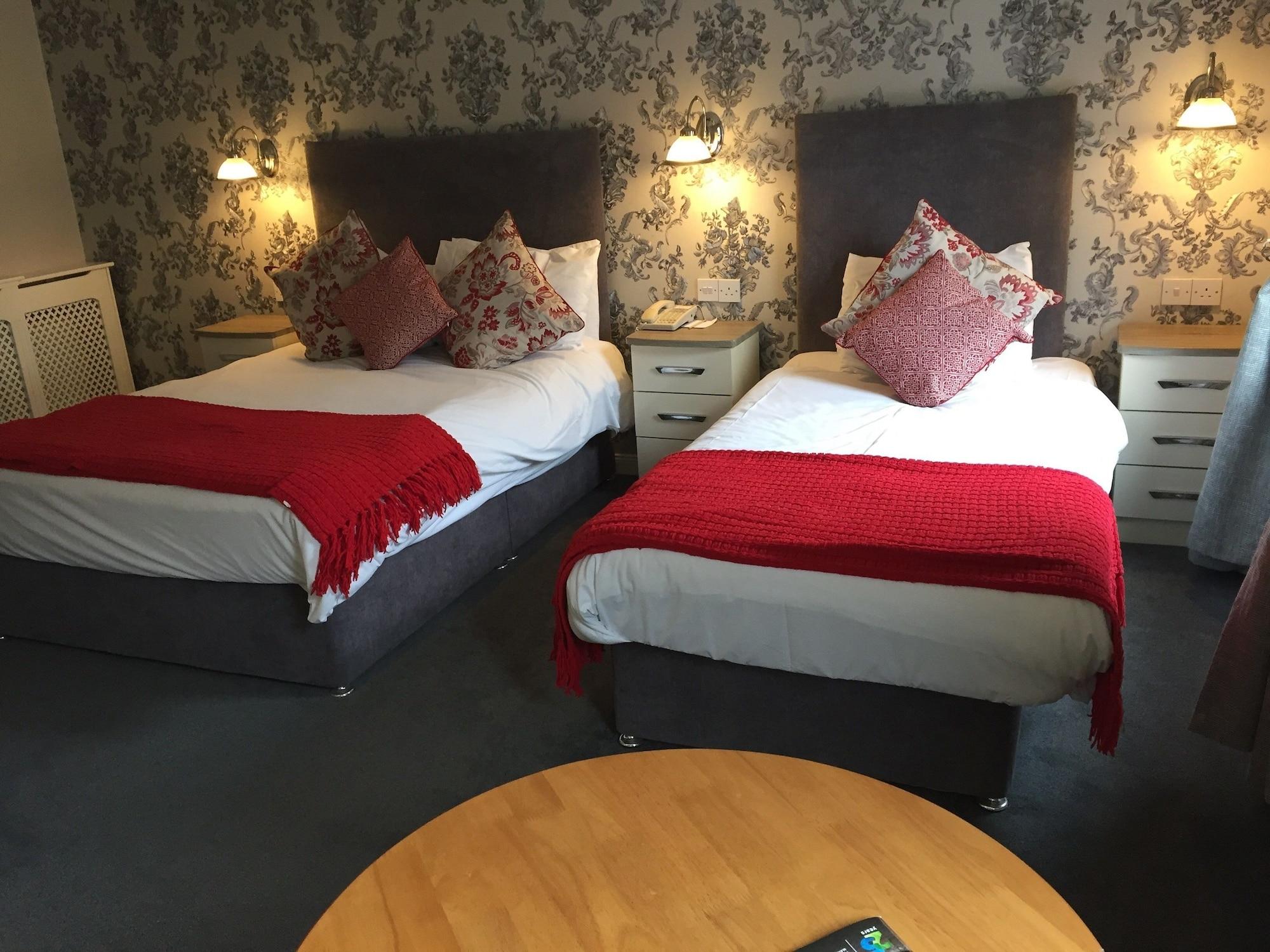 Castle Arch Hotel Trim Bagian luar foto
