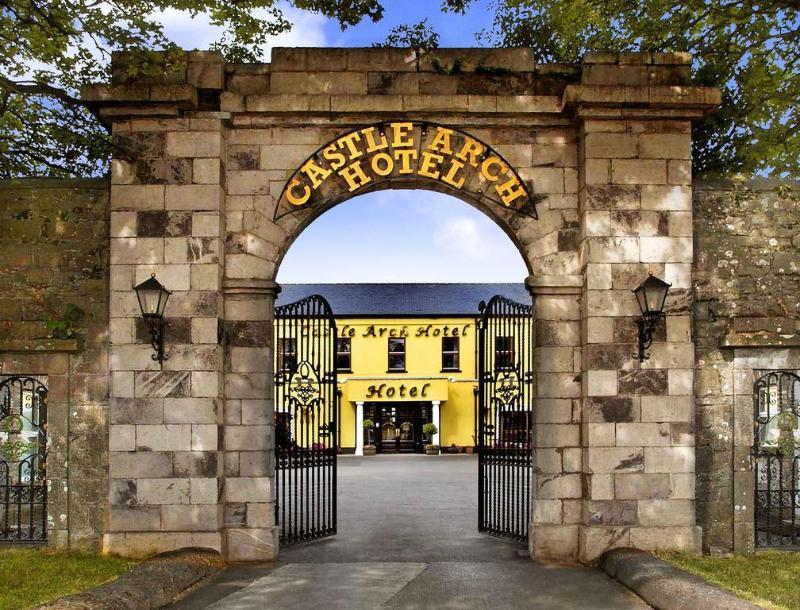 Castle Arch Hotel Trim Bagian luar foto